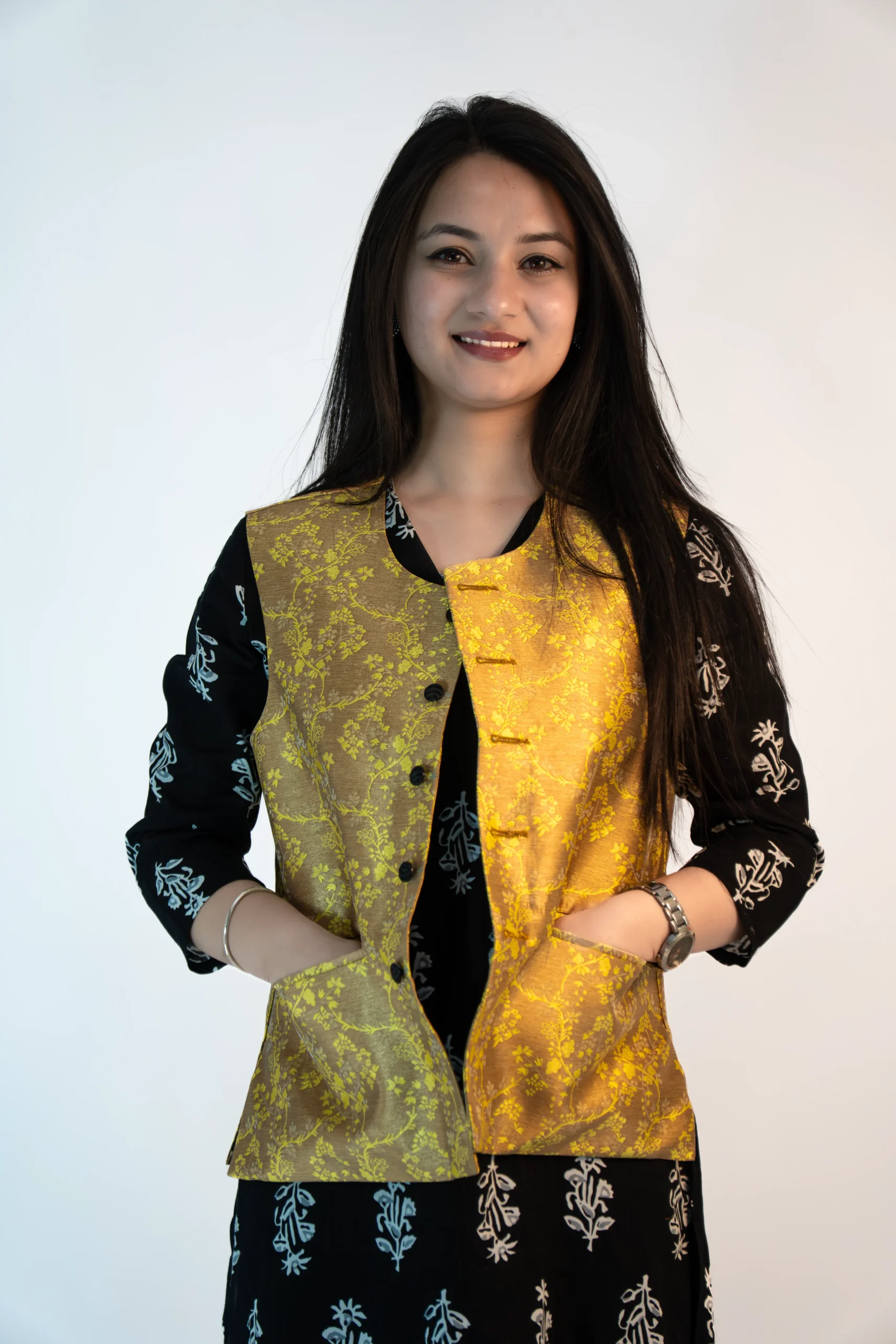 2Women’s Festive Brocade Sadri – Antique Gold-1