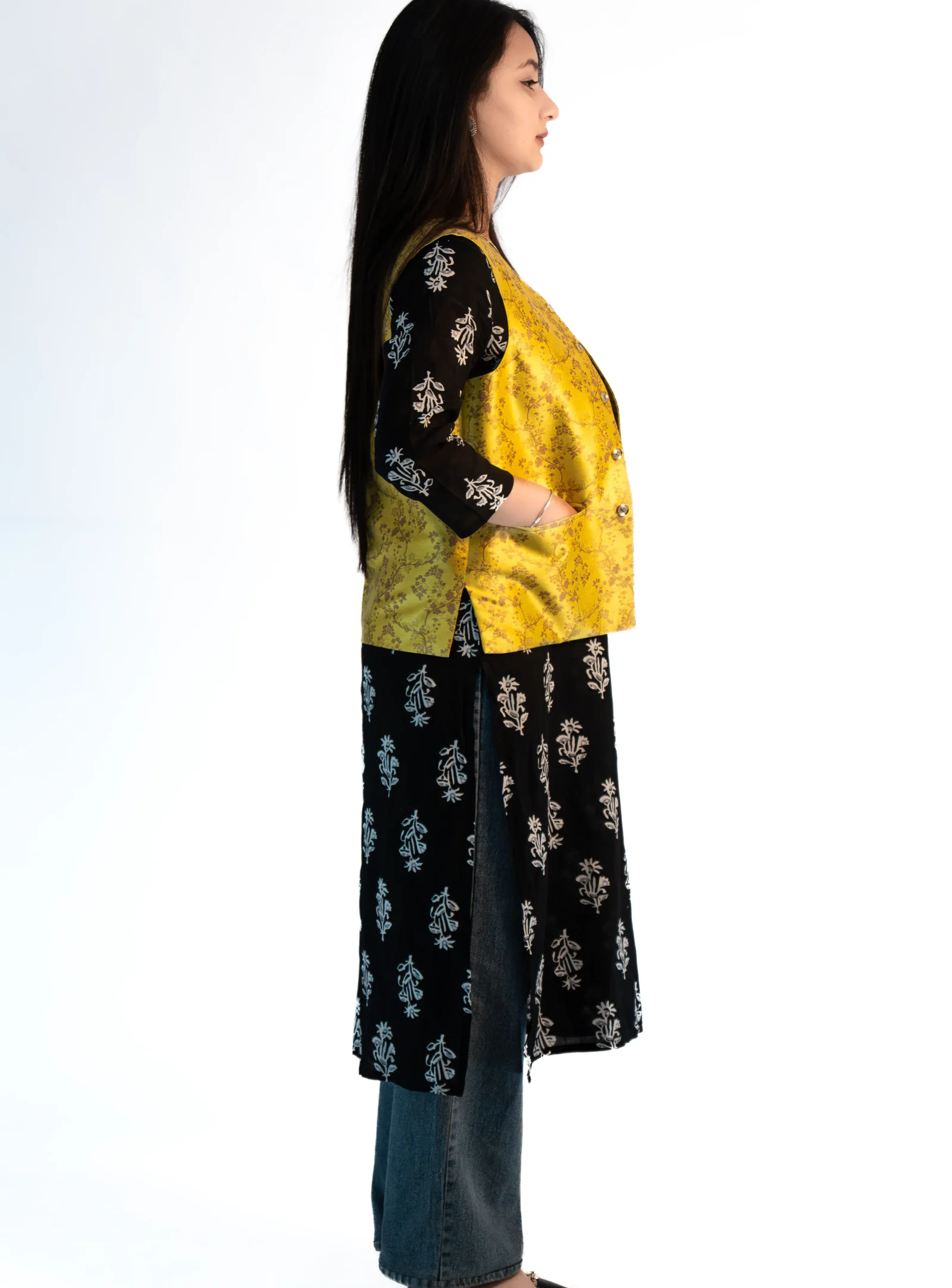 Women’s Festive Brocade Sadri – Mustard Gold