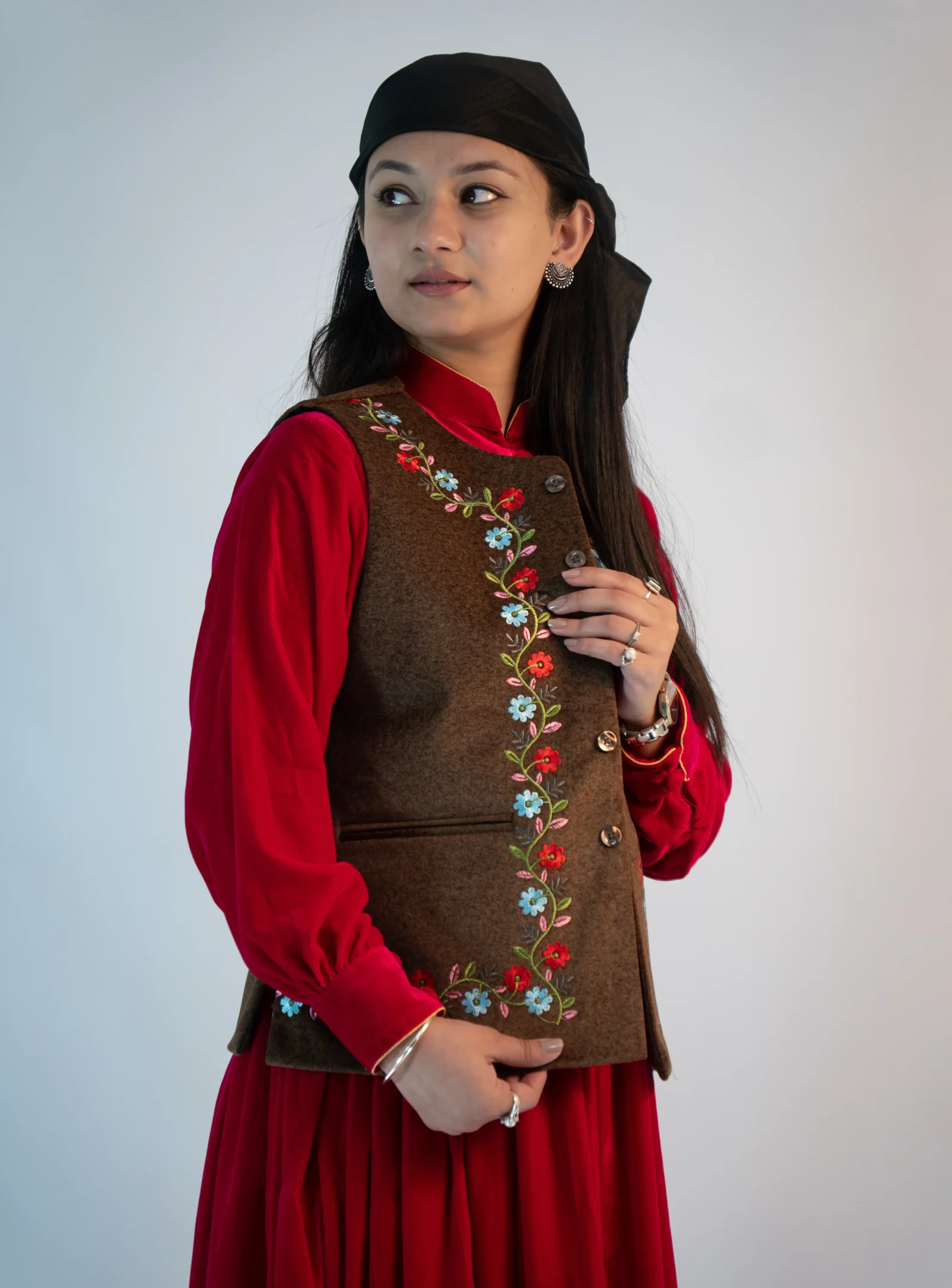 Women’s Embroidered Sadri – Earth Brown Floral Heritage