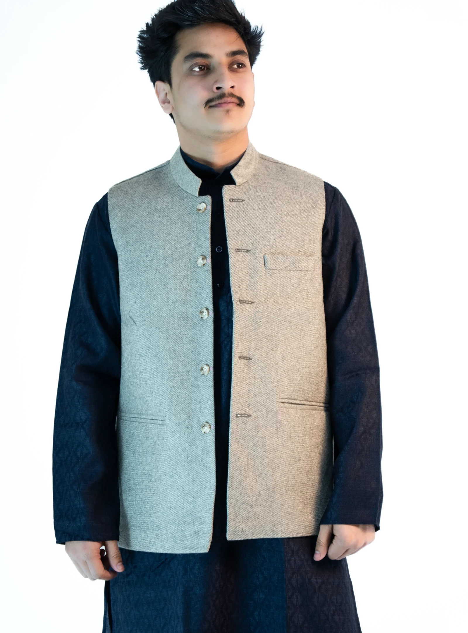 Men’s Elegant Himachali Sadri – Frost White Tweed