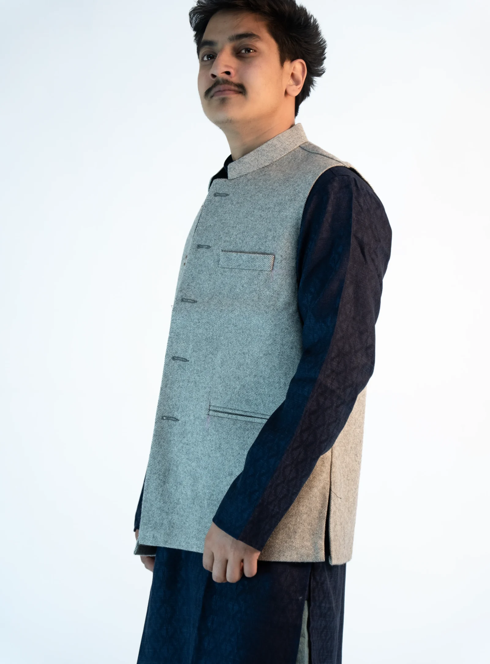 Men’s Elegant Himachali Sadri – Frost White Tweed