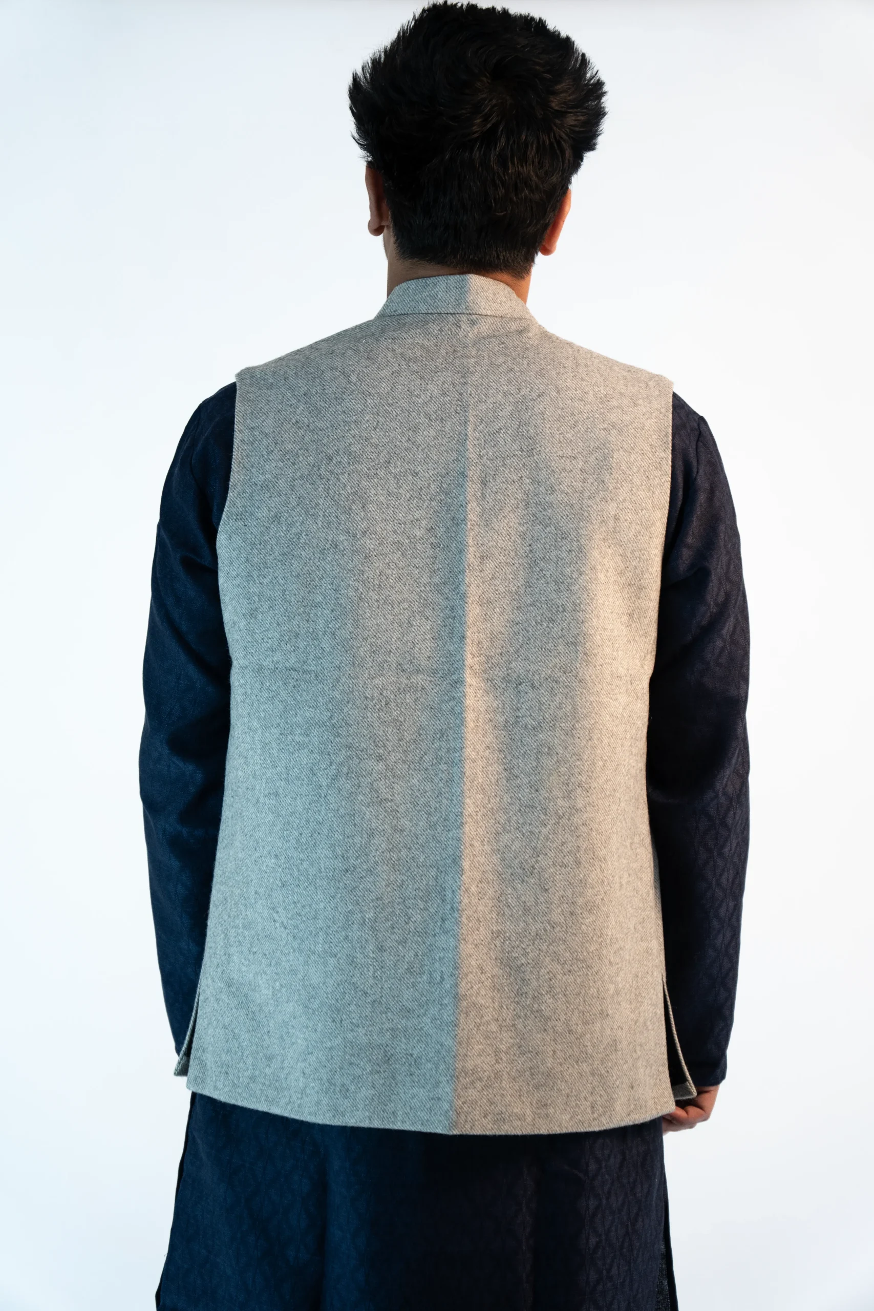 Men’s Elegant Himachali Sadri – Frost White Tweed-5