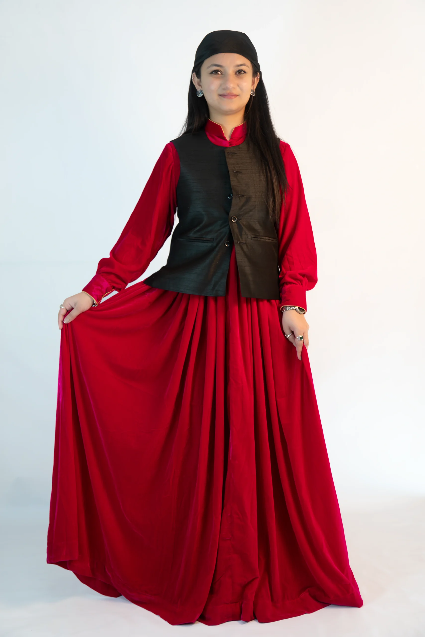 Women’s Raw Silk Sadri & Dhattu Set – Classic Black Combo-1