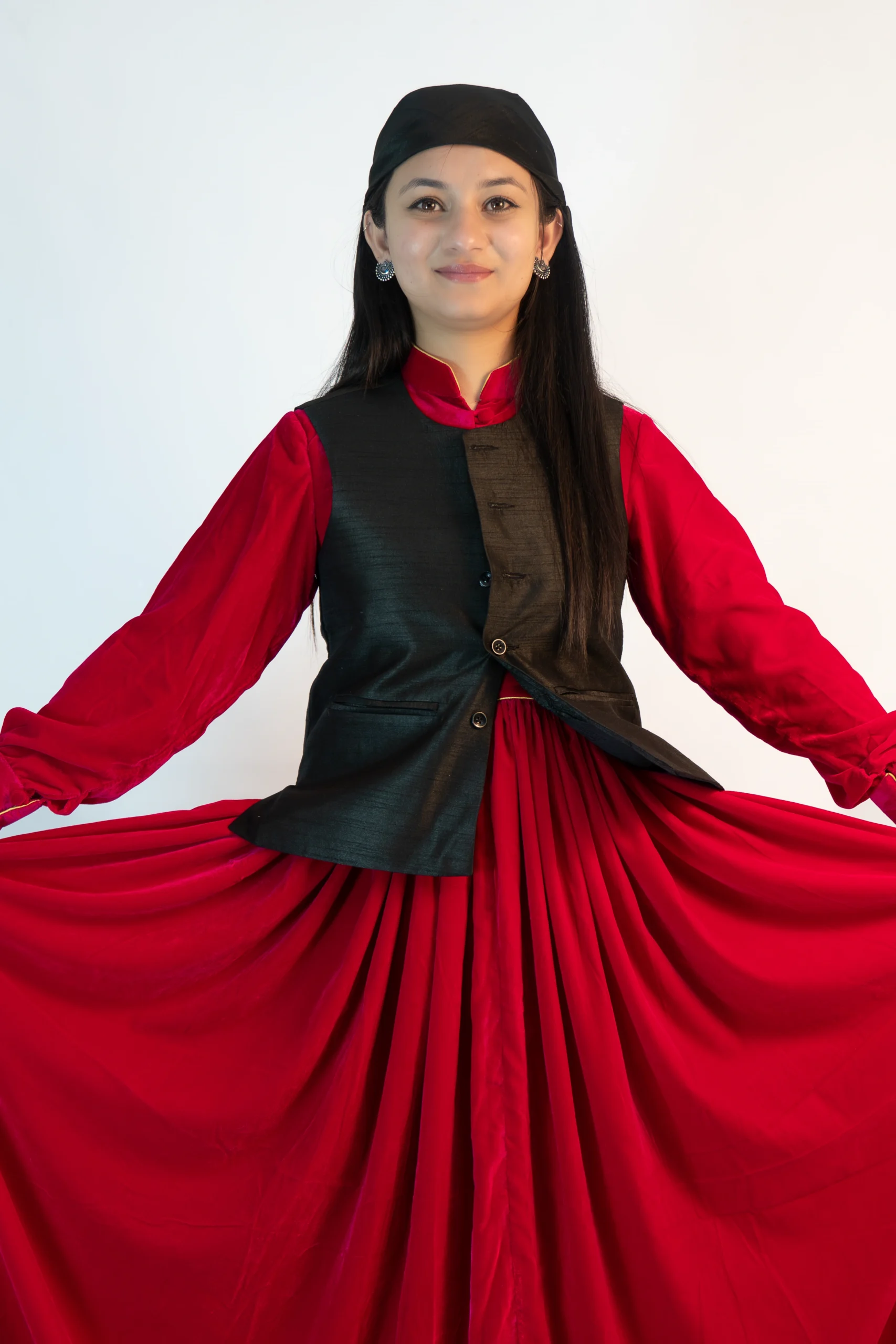 Women’s Raw Silk Sadri & Dhattu Set – Classic Black Combo-2